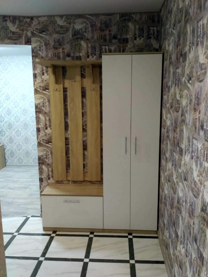 Подобово Квартира В Центрі Міста Konotop Eksteriør billede