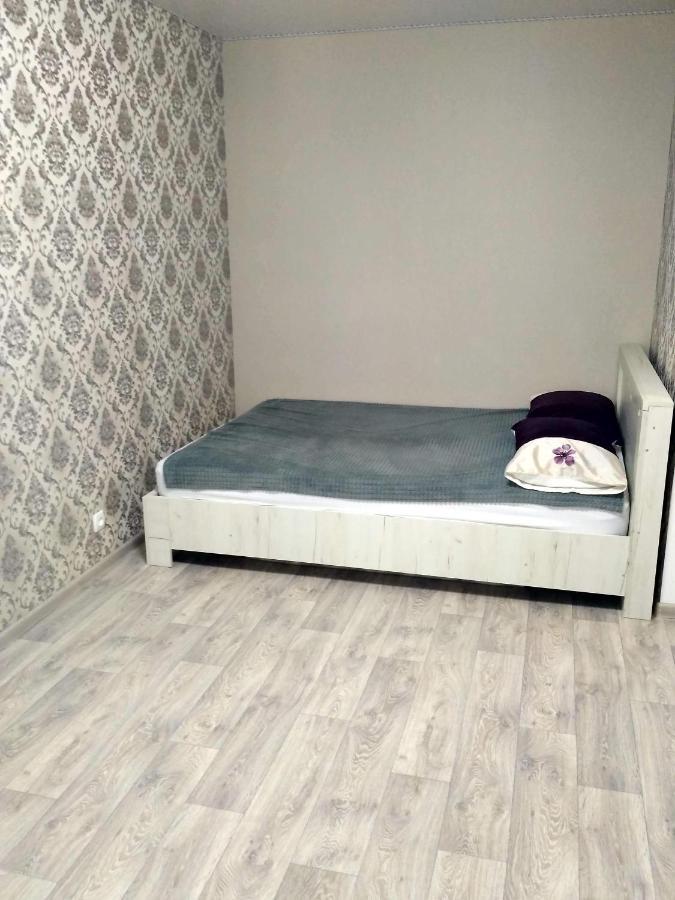 Подобово Квартира В Центрі Міста Konotop Eksteriør billede